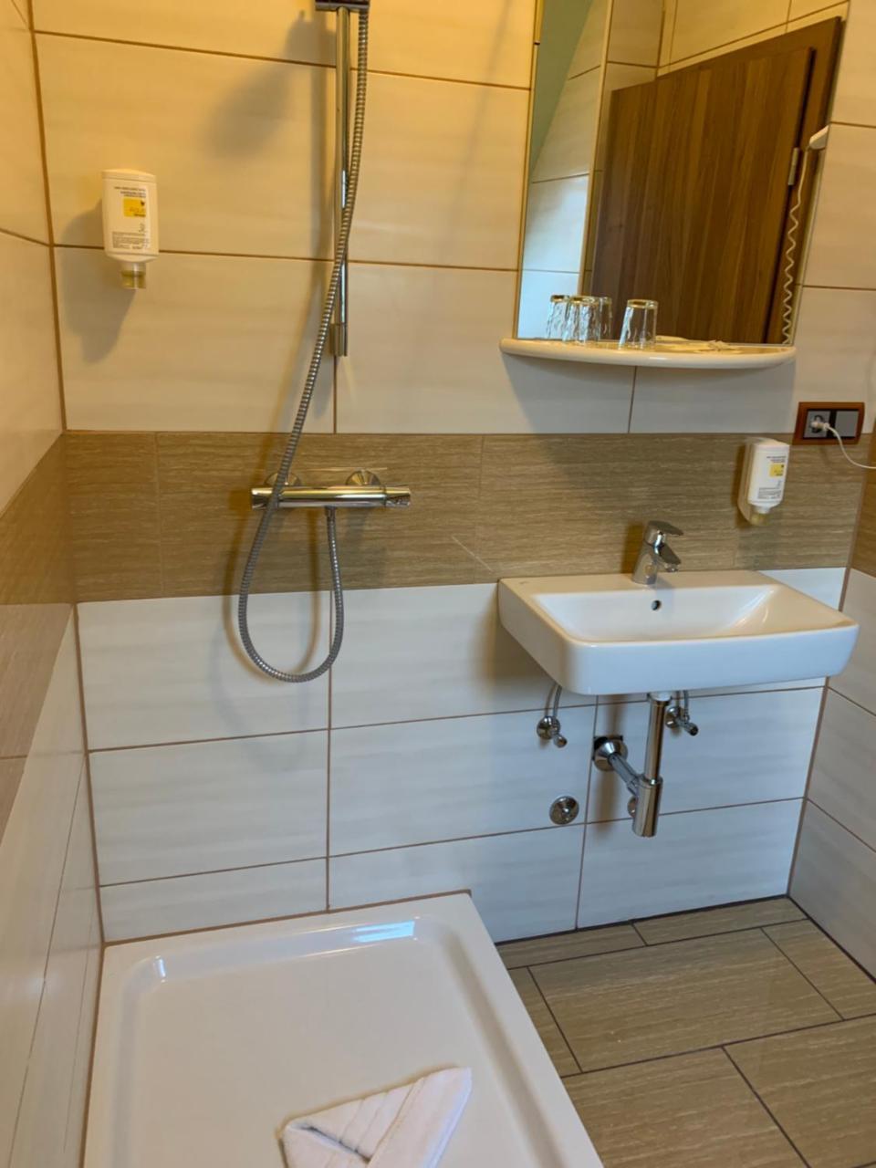 קושהאבן Hotel Seemeile מראה חיצוני תמונה